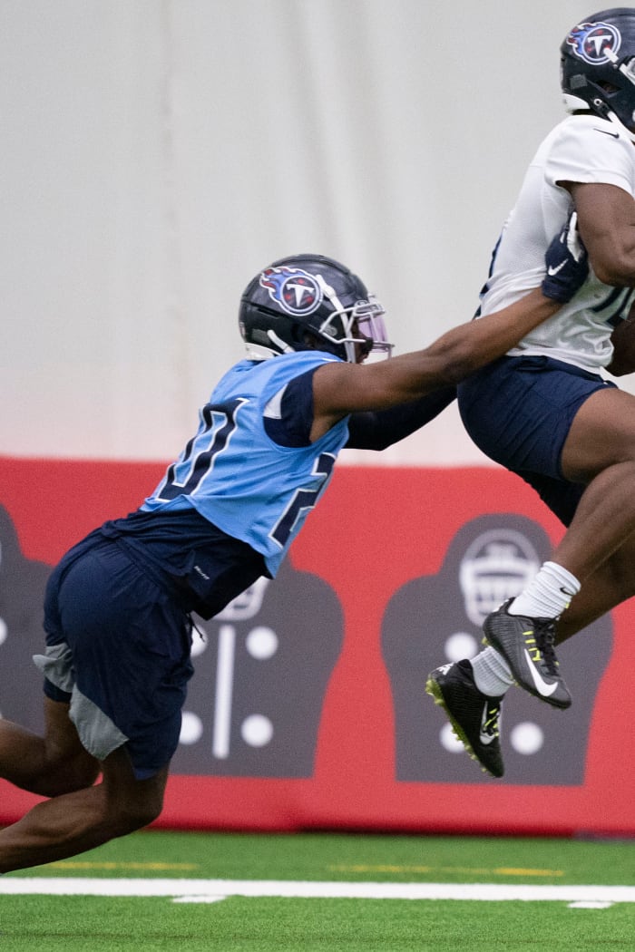 Tennessee Titans defensive back Tre Swilling